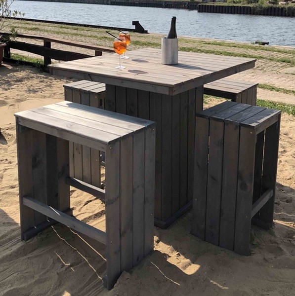 Abgebildete Dekoration nicht im Lieferumfang enthalten.